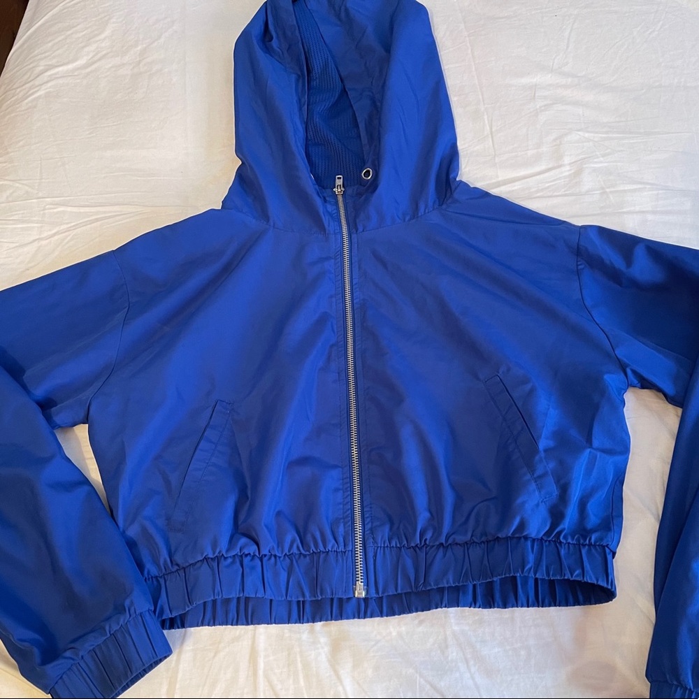 Blue cropped windbreaker